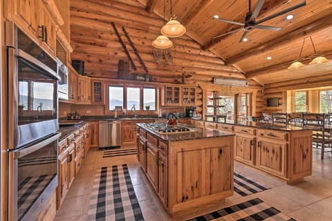 Fully Equipped Kitchen | Stainless Steel Appliances