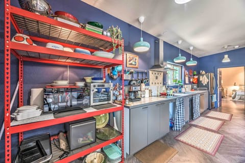 Fully Equipped Kitchen | Cooking Basics | Complimentary Spices