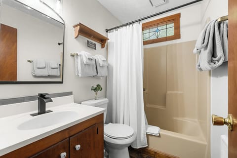 C1Bath2