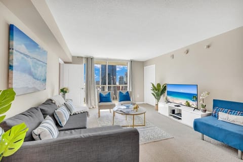 Living room with amazing views from the 40th floor sub-penthouse unique condo