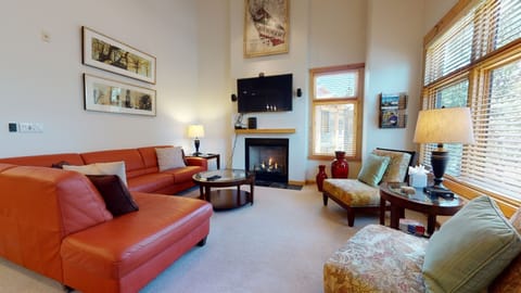Living Room, Room, Indoors, Couch, Furniture