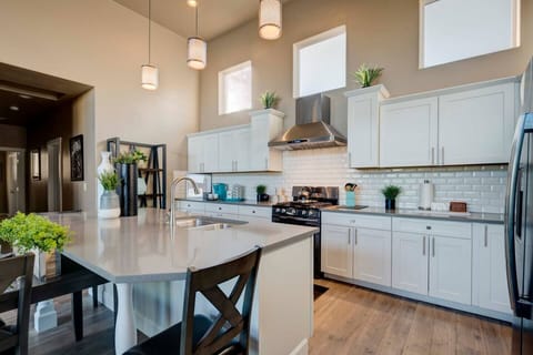 Additional seating at the counter.