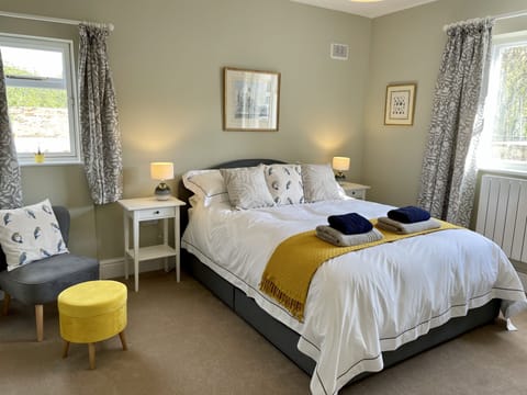 Finest Egyptian cotton sheets with luxury mattress