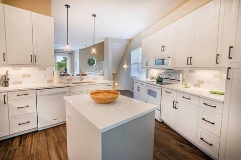 560672a4-12b5-45a7-a932-994a1aa5bfcb