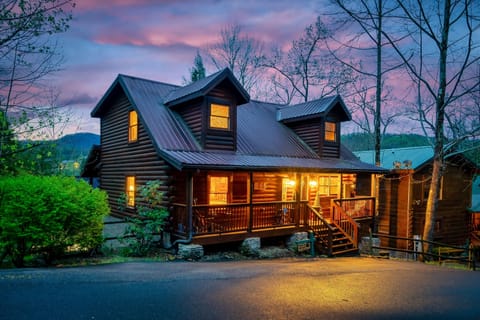 Time To Unwind is in the Mountain Shadows Resort. 