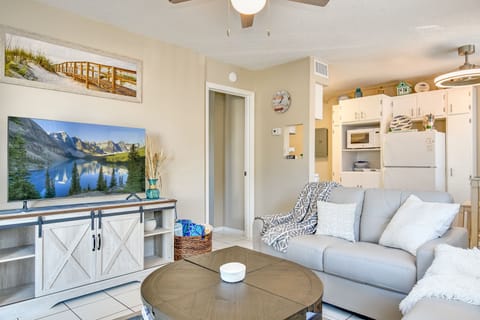 Living Room with 50" Smart TV