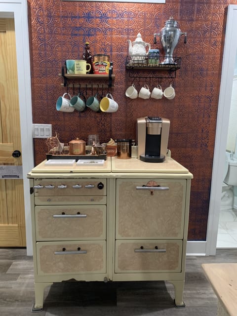 Coffee bar with 1940 stove 