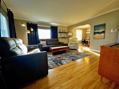 Welcome to Dee Dee's Den! We are pleased to offer this home for you!