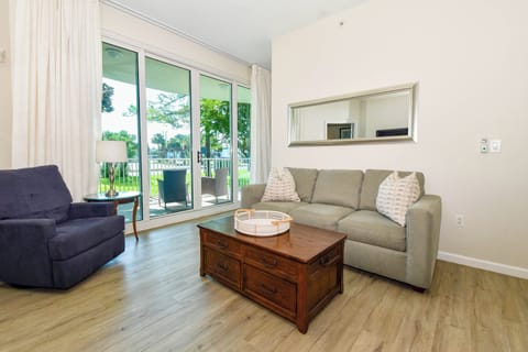 The Palms of Destin 1116 - Living Area