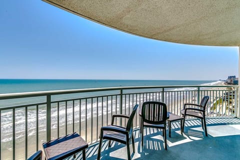Gorgeous oceanfront balcony 