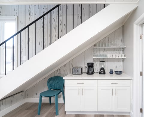 Unit B Under stairs & Appliances