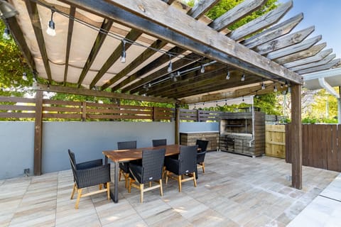 Cool covered terrace wuth an Argentini grill for your gaucho steaks!