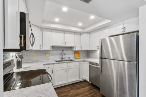 Kitchen | 1809 Bluff Villas - Kitchen | 1809 Bluff Villas