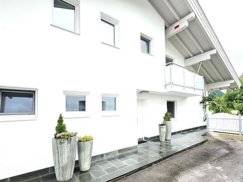 Au Villa - Au Villa - Exklusives Ferienhaus im Grünen House in Salzburgerland