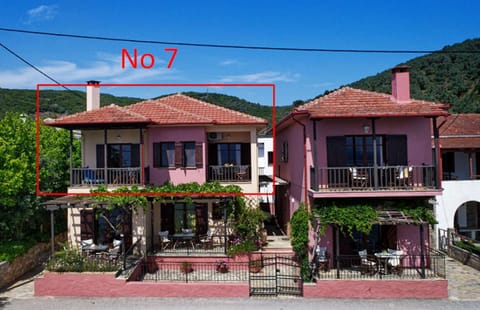 Apartment with sea view on the first floor # 7