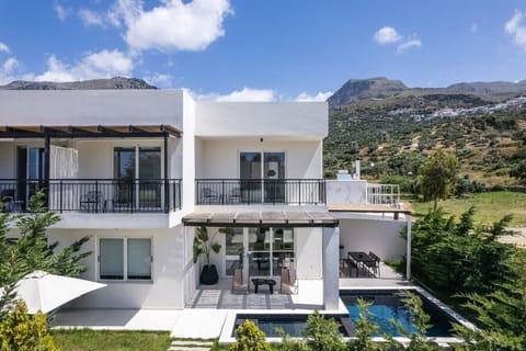 Front exterior view of the villa.