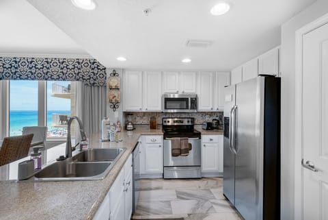 Kitchen has everything your chef needs