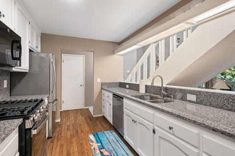 Fully Equipped Galley Style Kitchen 358 Stimson