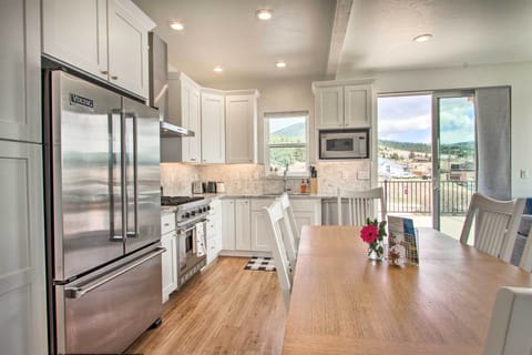 Kitchen | Fully Equipped