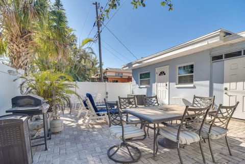 Indian Rocks Beach Vacation Rental | 1BR | 1BA | 450 Sq Ft | Single Story