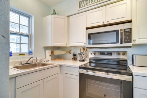 Kitchen | Well-Equipped | Keurig Coffee Maker