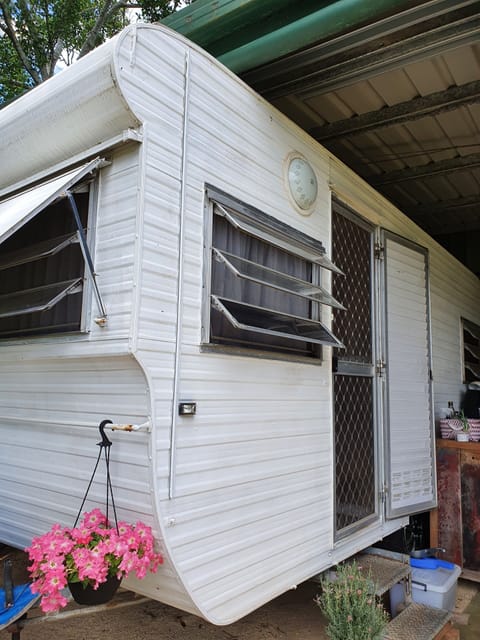 Retro Caravan