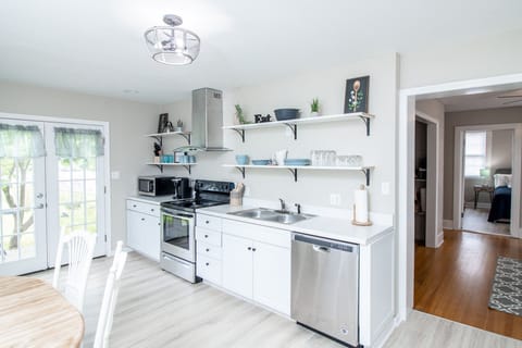 Full kitchen with everything you need