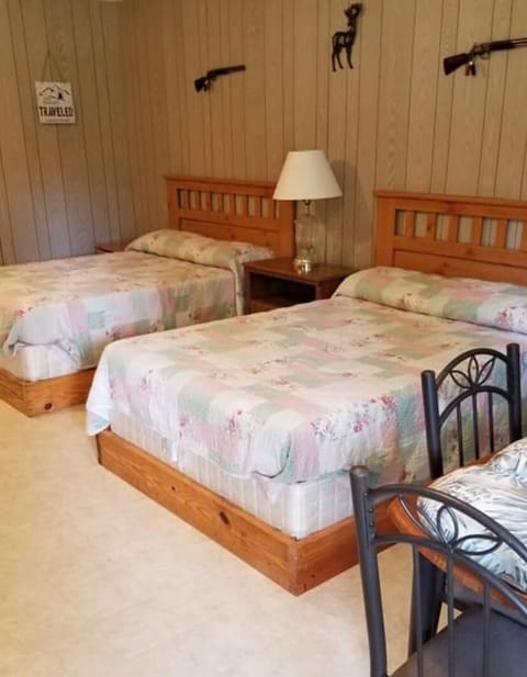 2 double beds in open area