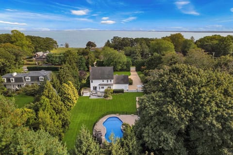 Private North Fork estate near Peconic Bay