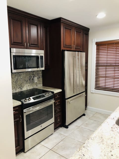 All stainless appliances
