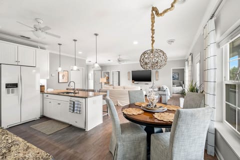 Great room open to full eat in kitchen on 2nd level