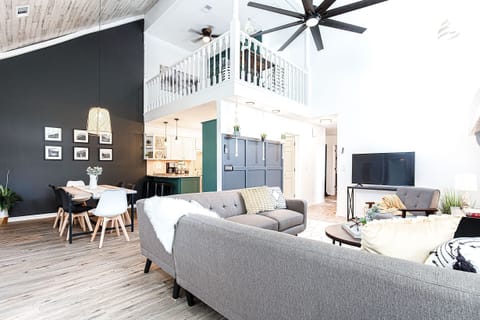 Cozy Living area with plenty of seating.