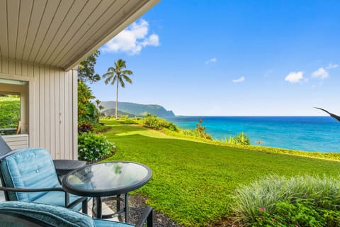 Lanai with Bali Hai views