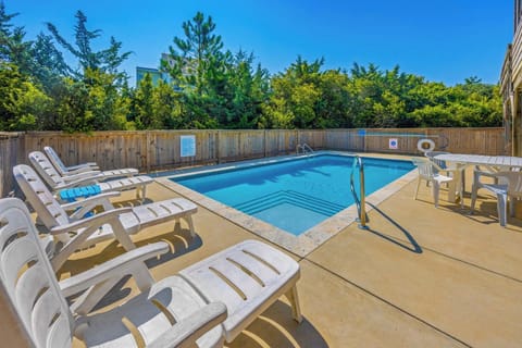 Surf or Sound Realty - 955 - Sealoft - Pool Area -3