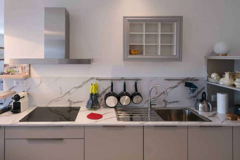 Well equipped kitchen