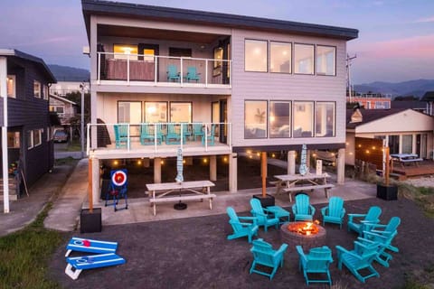 Welcome to The Sandmark. We hope we get to host you at this one of a kind ocean view paradise. Please reach out with any questions.