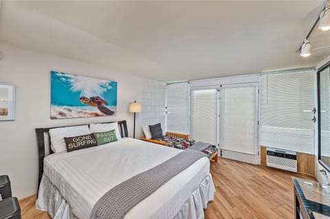 Renovated Condo - Renovated Condo