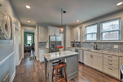 Fully Equipped Kitchen | Granite Counters | Stainless Steel Appliances