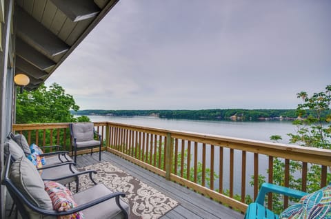 Osage Beach Vacation Rental | 4BR | 4BA | 2,800 Sq Ft | 3-Story Home