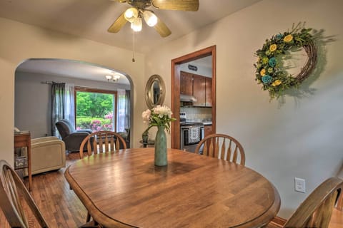 Dining Area | 1st Floor | Dishware/Flatware Provided