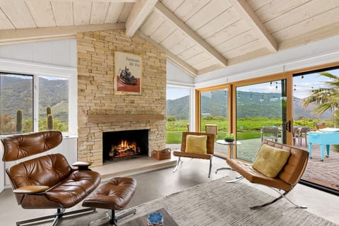 Welcome to "Hacienda on the Hill" Stunning View Home!