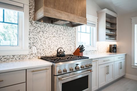 Gas Range and Stove Top with Vented Hood