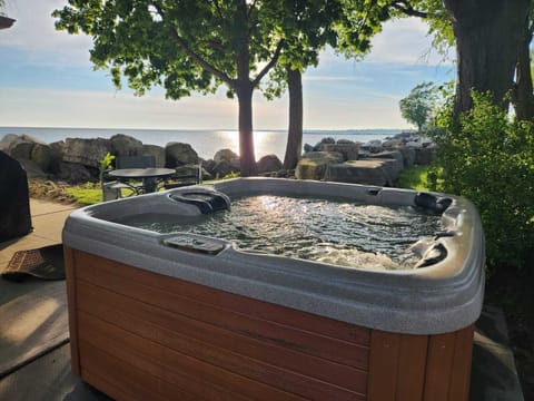 Hot tub