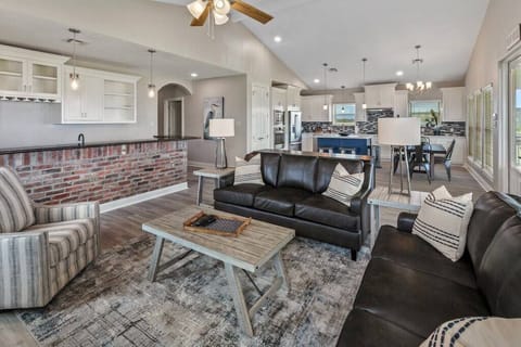 Living Room (1)