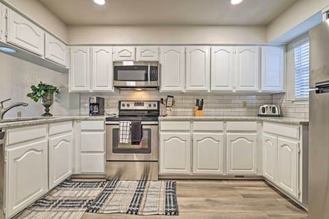 Kitchen | Toaster | Drip Coffee Maker | Knife Set