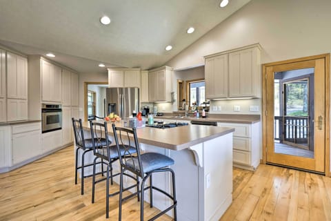 Fully Equipped Kitchen | Blender