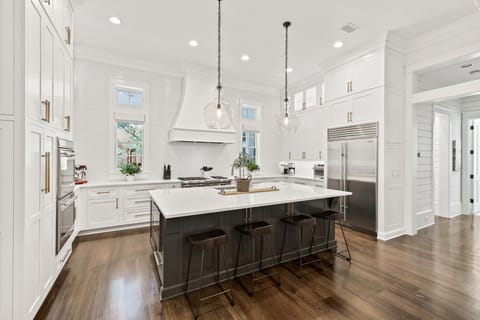 First Floor: Kitchen