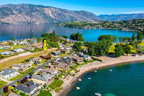 Home is located less than 1 block to sandy beach waterfront amenities