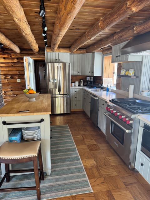 Kitchen-state of the art appliances