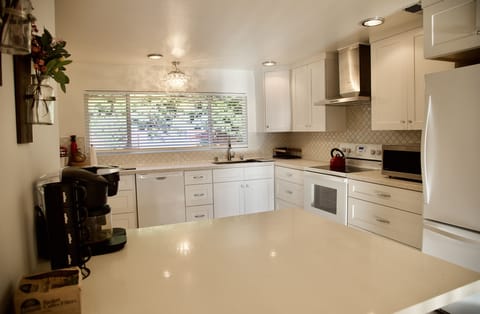 Air fryer, microwave, utensils, dinnerware, dishwasher, etc